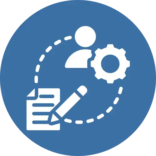Icône montrant une personne, un engrenage, un document et un crayon reliés, illustrant la clarification des directions, des rôles et des priorités pour optimiser la gestion, le développement professionnel et les compétences organisationnelles.